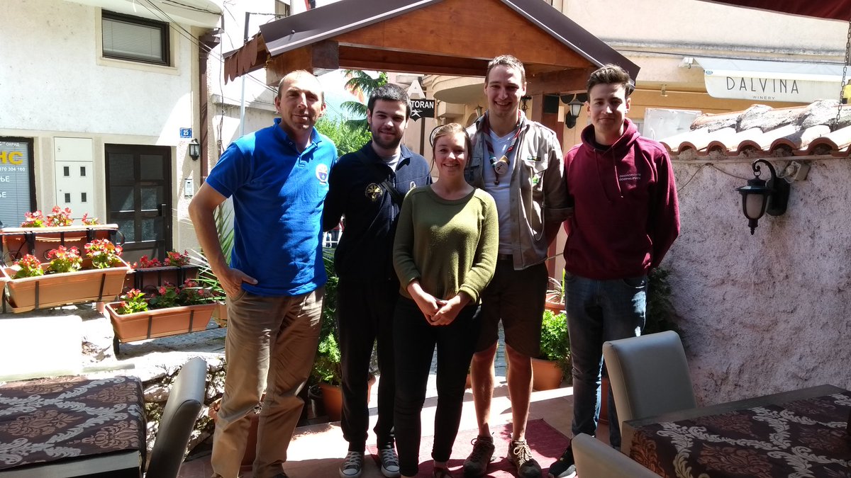 SH_Jins's tweet photo. Eerste ontmoeting met Elvis en Niko van Scouts Pioner Ohrid. De uitwisseling wordt top! https://t.co/iUPTdQYMWQ
