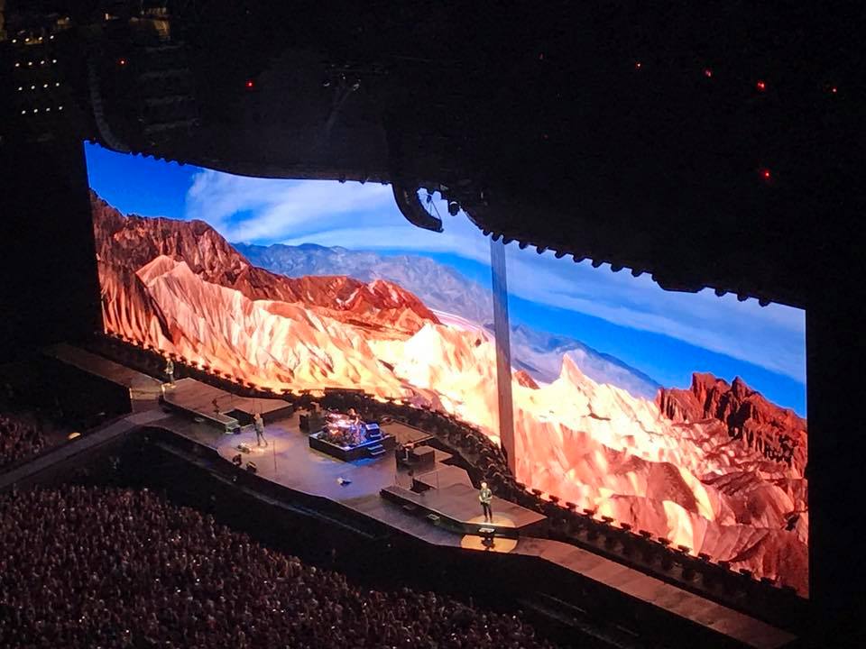 bwsttn's tweet photo. When you've loved a band for over 30 years. Amazing night #u2dallas https://t.co/I5AA0P8zL4