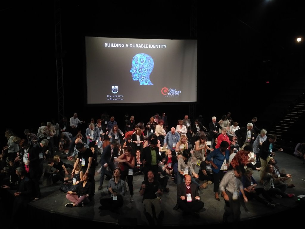 Phloeun's tweet photo. 200 arts leaders of ISPA trying to juggler.. Hahaha #ML17ISPA https://t.co/OXXO6RUGyM