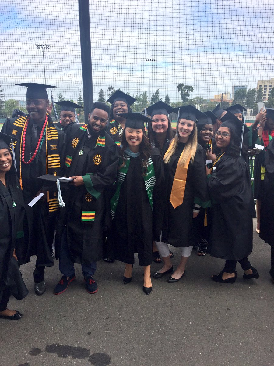 Laney_College's tweet photo. Class of 2017 @Laney_College! Lining up and ready to celebrate! #laneypresident -TG https://t.co/rz1UMJHbsV