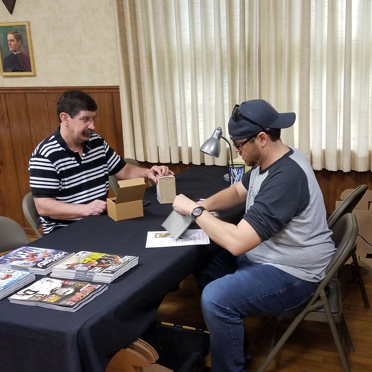 RbiCru7's tweet photo. We also want to thank @beckett_grading for attending #tradeweekend and taking in rcr submissions. We hope to have them back again next year! https://t.co/SWefZeDF7Q