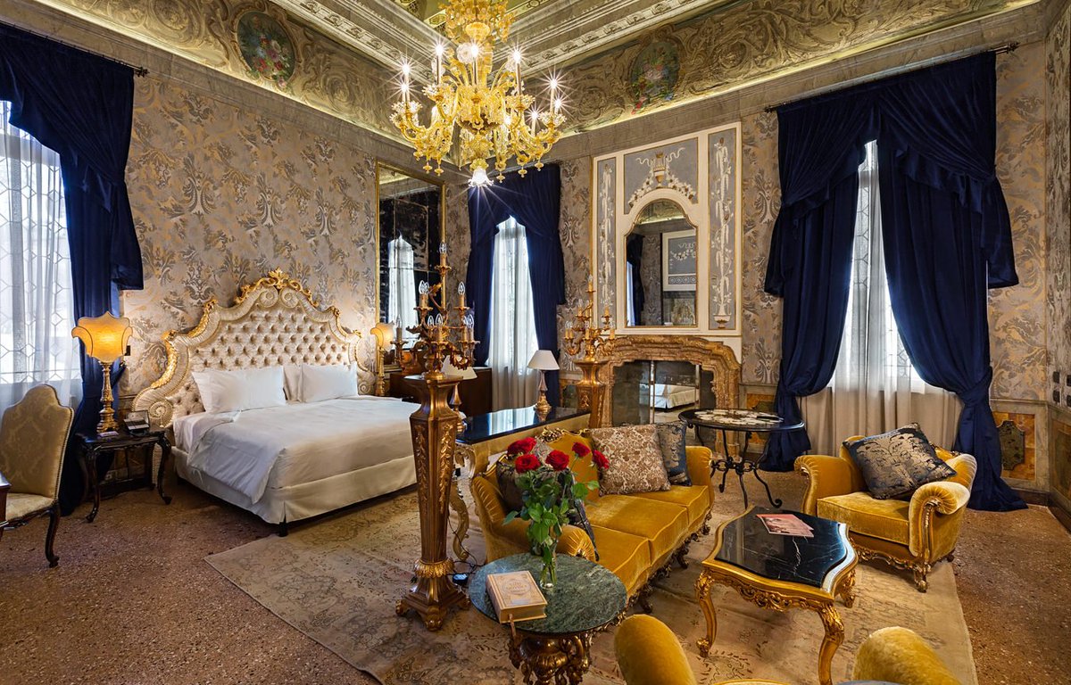 NUVOmag's tweet photo. How restorers and artisans are keeping Venetian luxury alive: https://t.co/yaESyZ3UXI https://t.co/HTOiqv0f7c