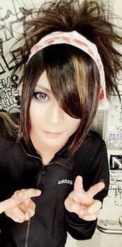 cafebananabread's tweet photo. ヘドバンしないで口開けてドラムみちゃう時、ありますよね?ドラマーさん並べてみるヾ(๑╹◡╹)ノ"
#ぞんびREIKA
#レイヴ凪
#DOFヨハネス
#Sclaim
#たけち
#GoBOON! https://t.co/aIxAm6uOUP