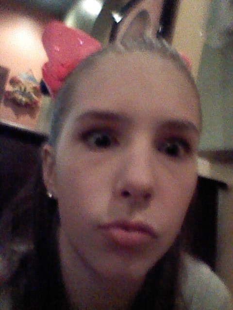 Queen_madelyn_0's tweet photo. At a restaurant https://t.co/U9jh59ja2O