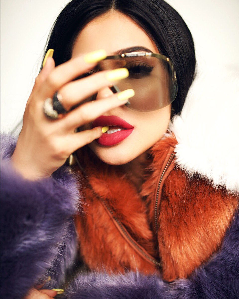 KylieJenner's tweet photo. https://t.co/ohnUgabuQY