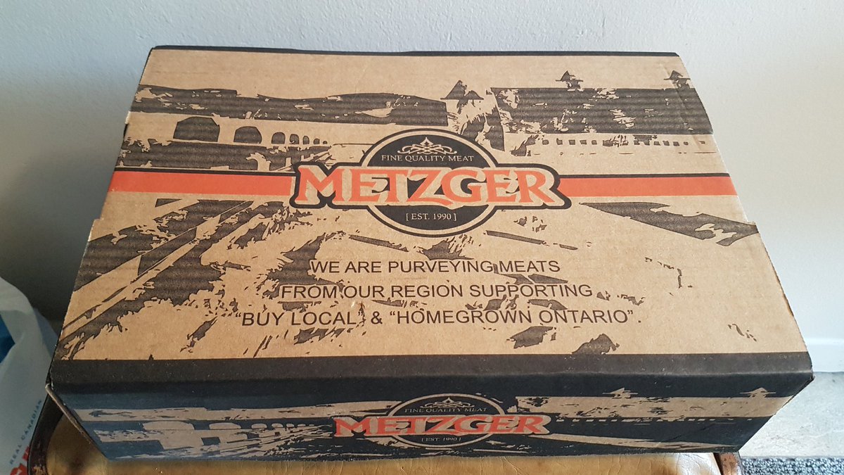 JuffTheGrat's tweet photo. That should do for a start. #Metzgers #6ozBurgers #36pack https://t.co/cbAbIx3UaY