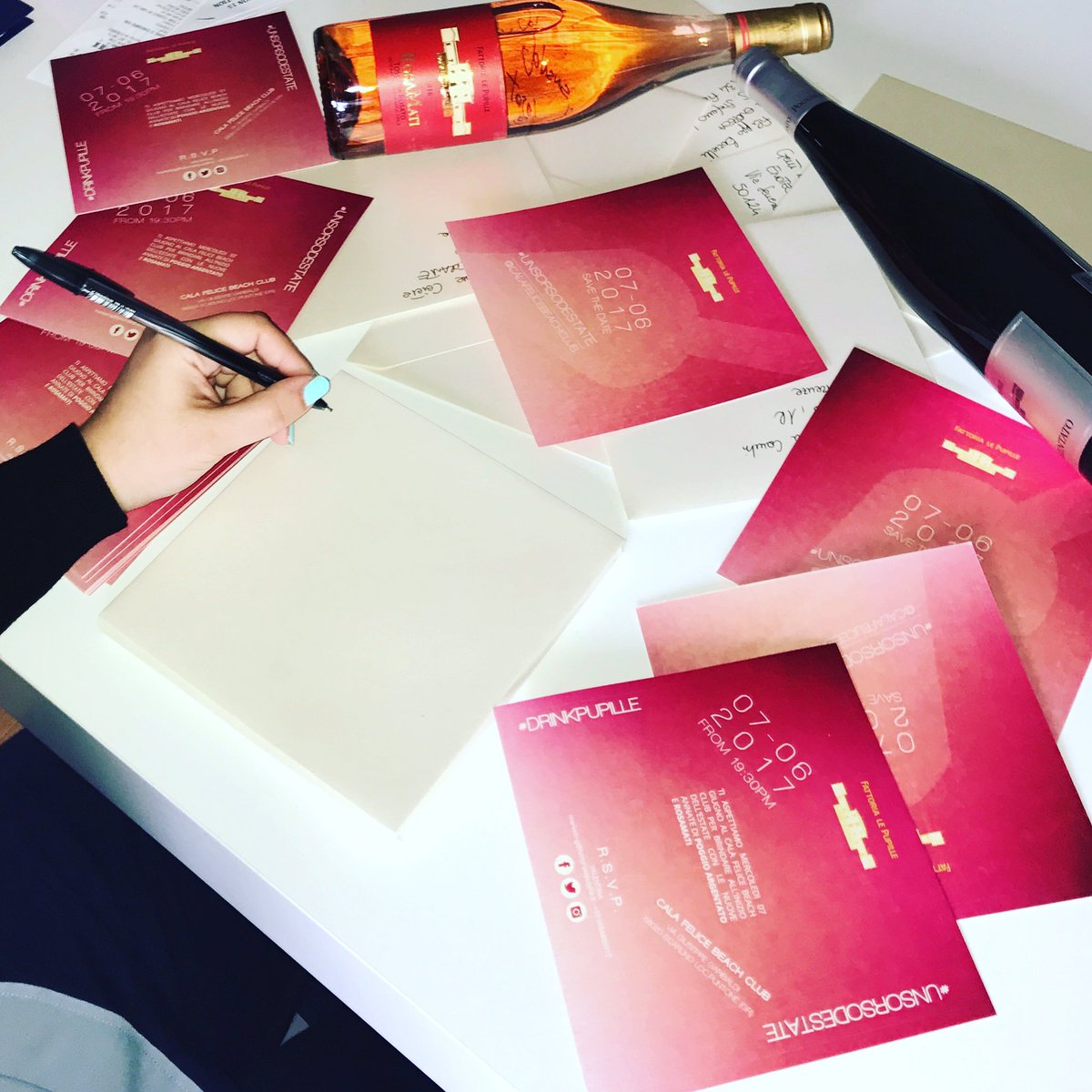 Non vediamo l'ora che arrivi il #7giugno per brindare insieme al <a href="/calafelice/">Cala Felice</a> !🍷 🌊  #flp #fattorialepupille #fattorialepupilleonthebeach