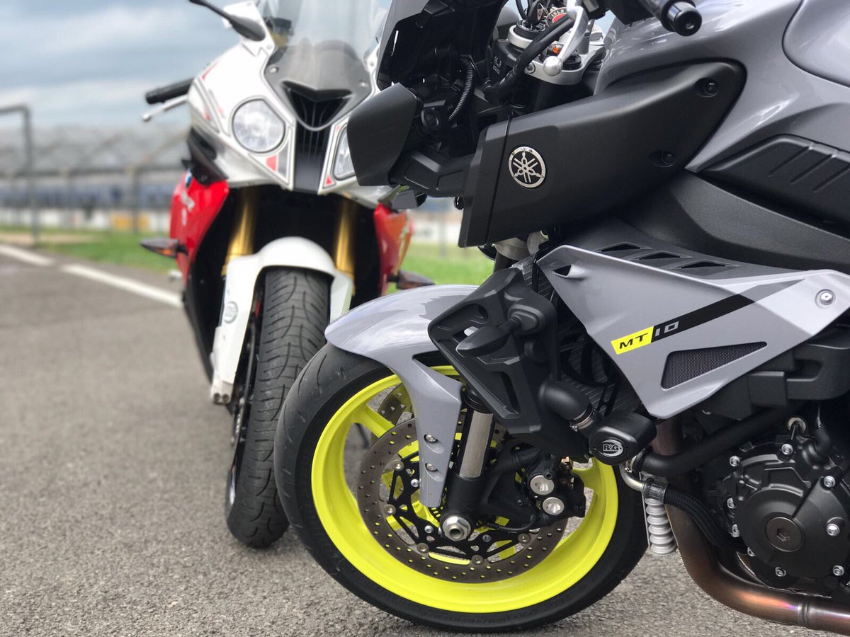 fman256's tweet image. Rideout to @RockinghamUK with @DsSchofield @kirtus87 @YMUKofficial #bmws1000rr #gsxr #nolimits