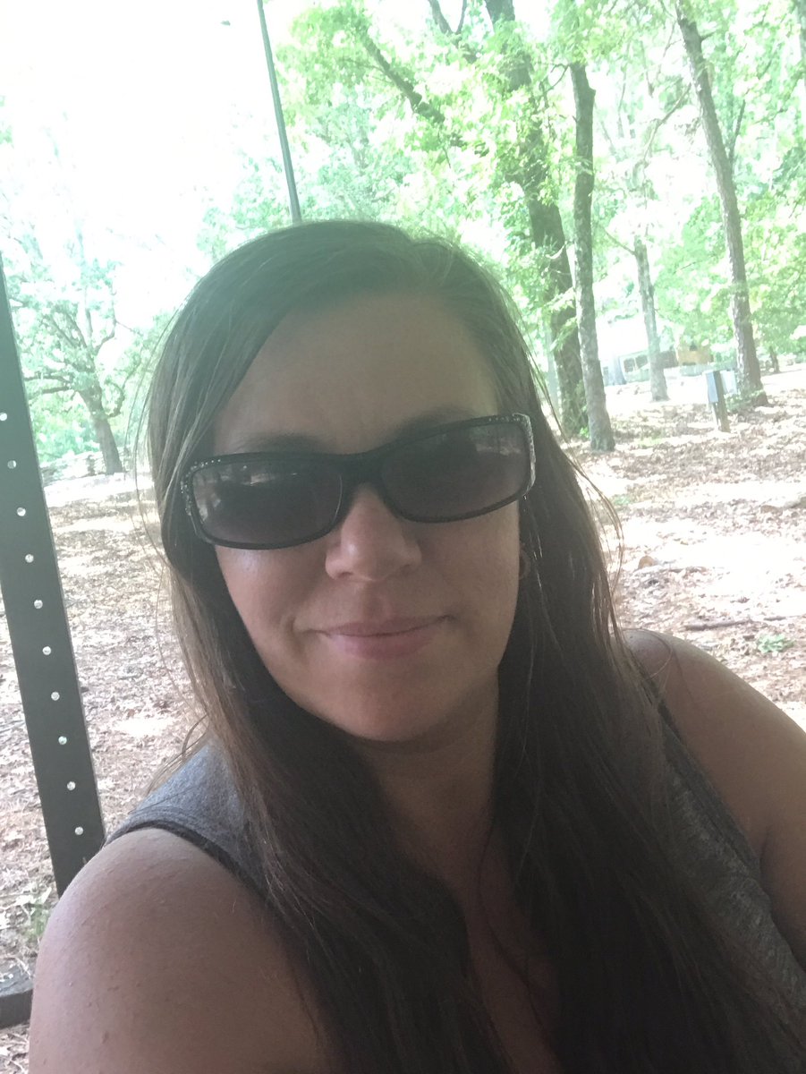 ElleMarie3877's tweet photo. Happy Memorial Day 🇺🇸weekend 🍔🌭🍗🍻🎆🎇everyone! Have fun 🍺🍹🍸but PLEASE BE SAFE!! https://t.co/shoViWq9cP