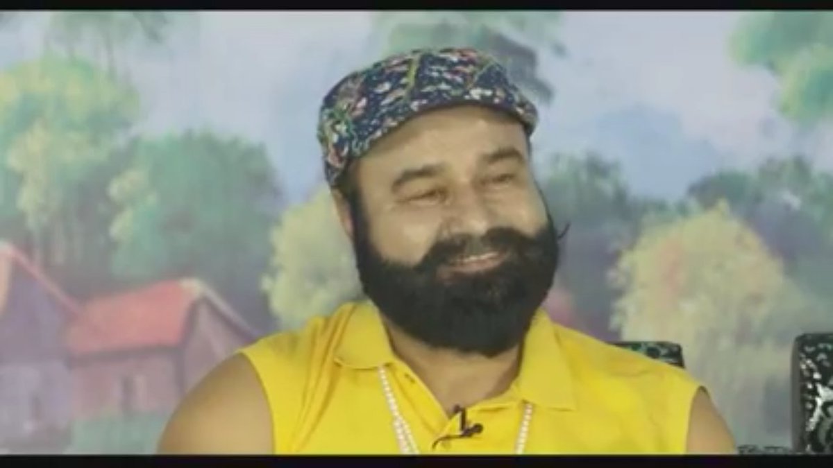 its_vishu_'s tweet image. Good Night Papa ji
Thanks thanks for 
on #FBlive 
i Catch u
full masti with u 
Bless Me Nd  my family Papa G
#FunRideWithFDD
