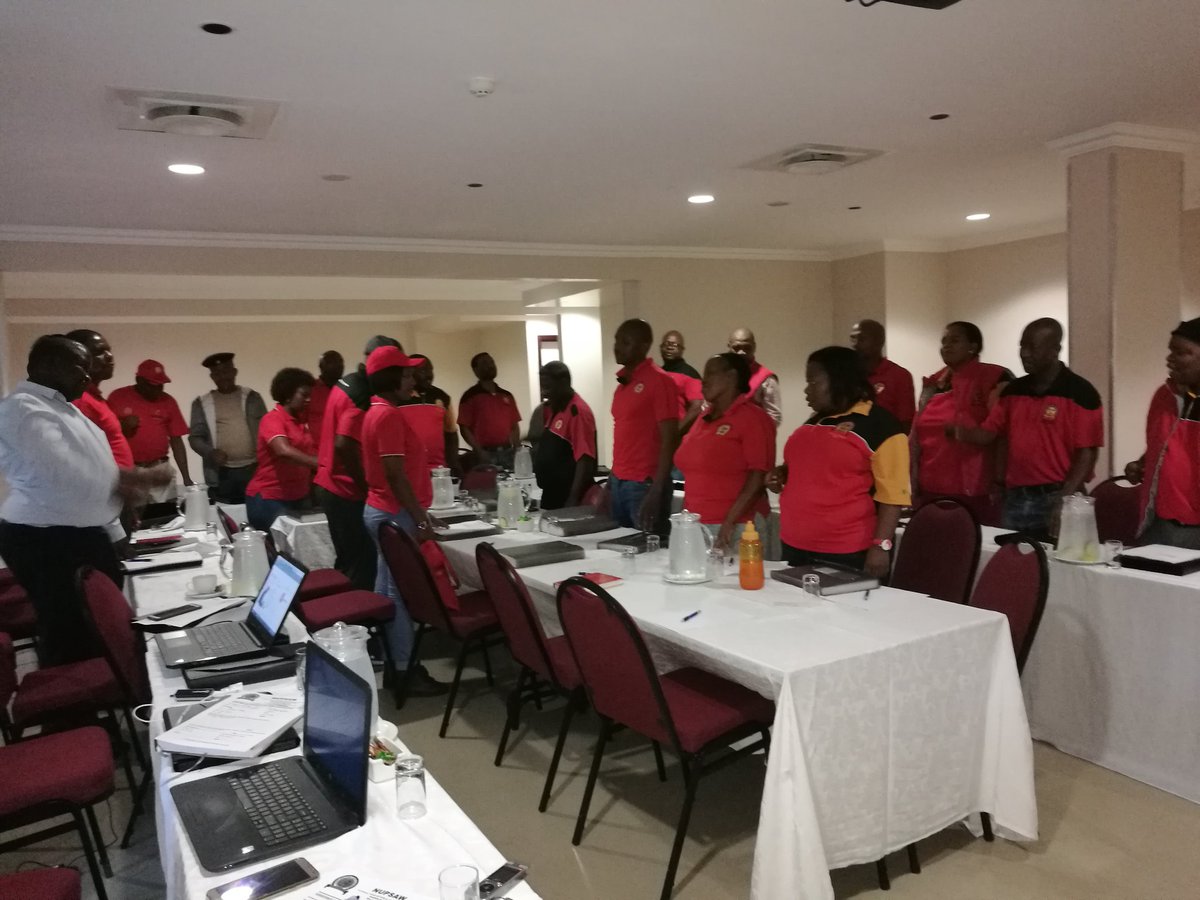kznnupsaw's tweet photo. Emzabalazweni!!!#SAFTU https://t.co/qnIlpgLZ73