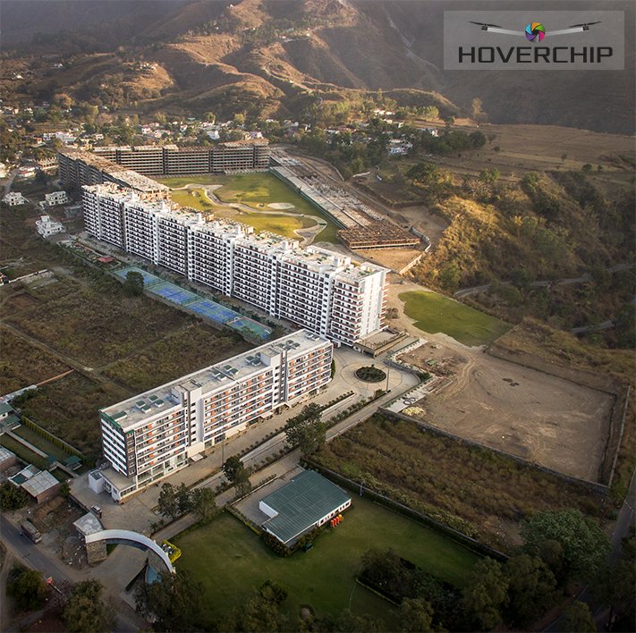 A #luxury #golf #estate in #dehradun, #Uttarakhand 

#AerialPhotography #drones #Hills #dronestagram #dji #dronesaregood #India
