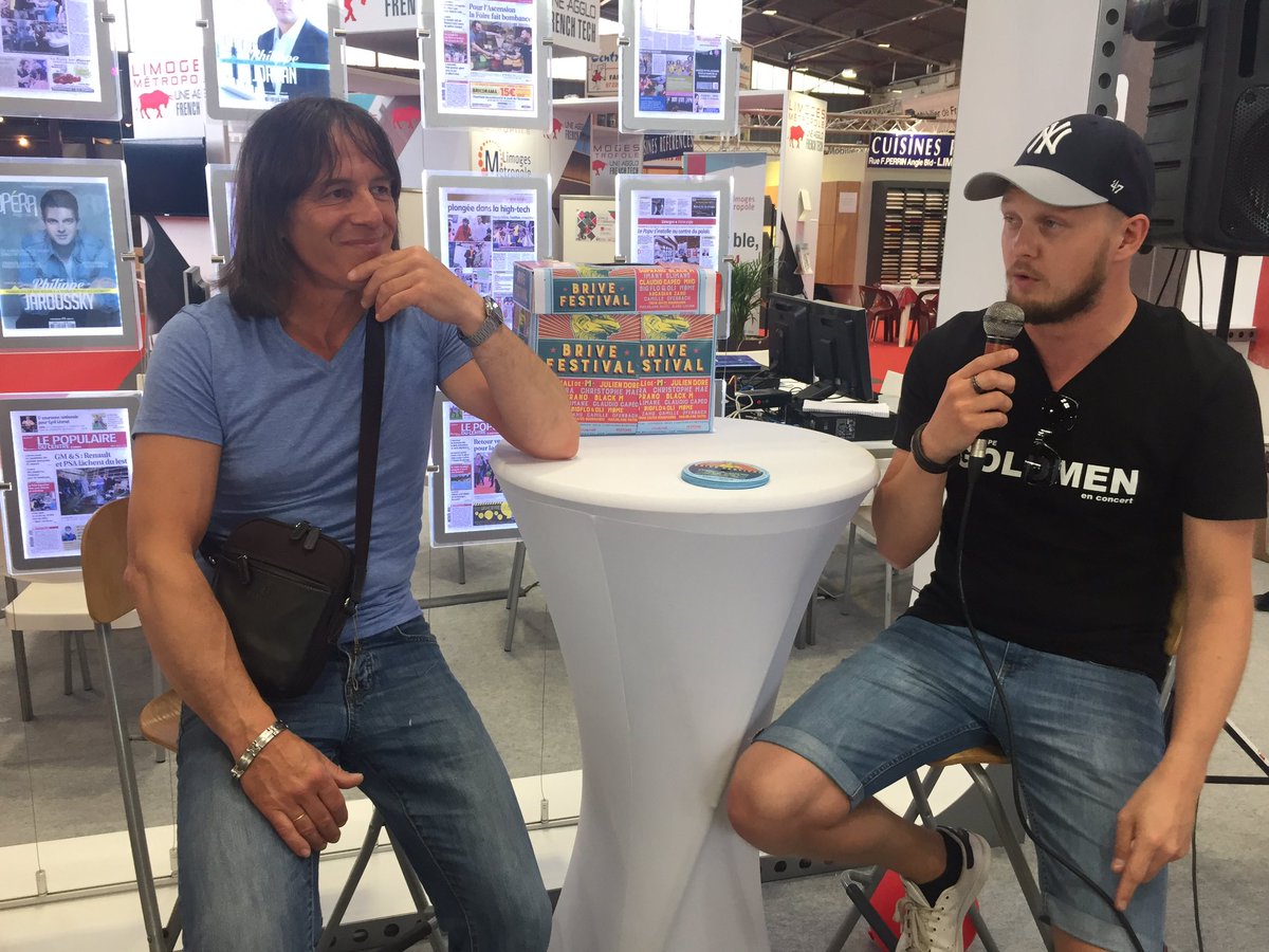 lepopulaire_fr's tweet photo. Les Goldmen, fans de Jean-Jacques Goldman présents sur le stand du @lepopulaire_fr à la #foireexpo. Bientôt sur la scène ... https://t.co/zAluhC58wJ