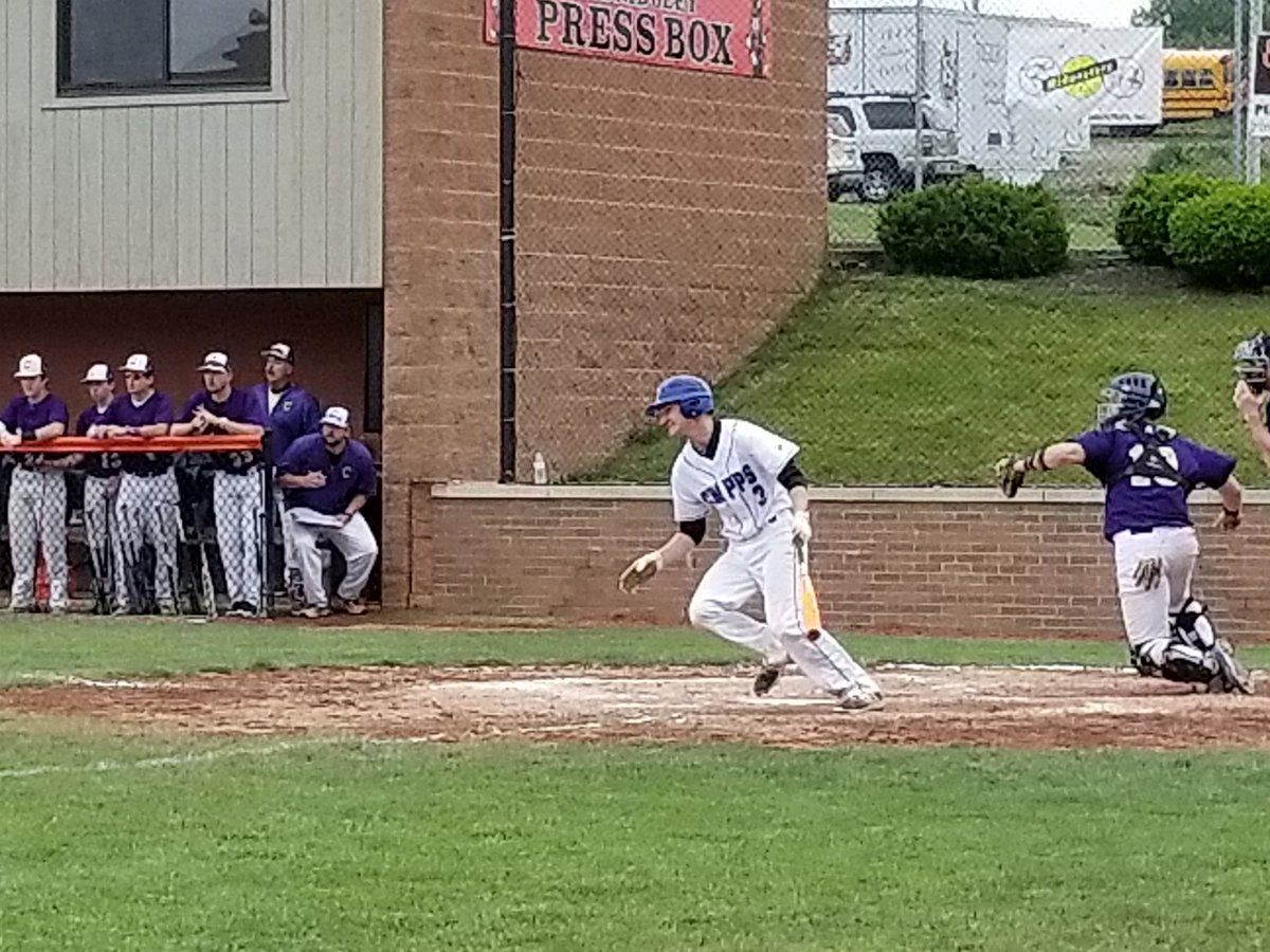 josh_mc1982's tweet photo. BB: It's a final, Champion 2, Chippewa 0 here in this Div. III Regional Final #TDR https://t.co/cr9m15uhnL