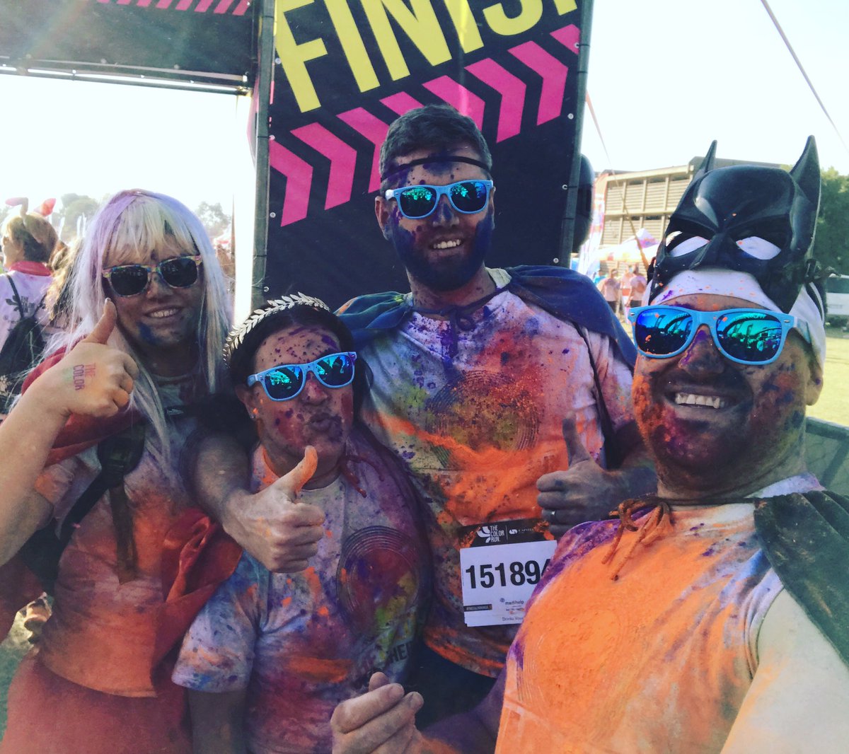 SubethJ's tweet photo. #thecolorrunsa #livebetter #colorselfie https://t.co/IB8toChAAD