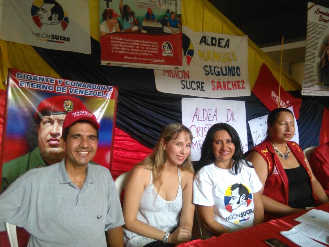Eloisacuriel's tweet photo. #Zulia sigue en debate Constituyente, hoy desde la Misión Sucre con las 21 aldeas del eje Capital @RedMSZulia  @joelcedeno271 @hugbelpsuv https://t.co/Q2CTe37sev