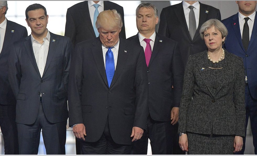 AdamParkhomenko's tweet photo. when you think you're ready for work but keep hitting snooze https://t.co/dv9GHlUMhC