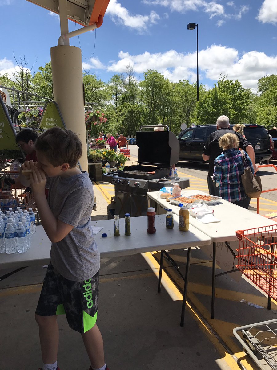 Rockland Home Depot tweet media