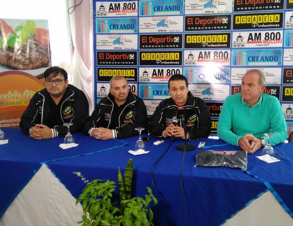 hector73chaco1's tweet photo. Se presentó en Charata Chaco la 4ta edición de UNIDOS POR EL FÚTBOL. EL evento se realizará el sábado 3 dé junio en Machagai CHACO https://t.co/XWxoxYfDKP