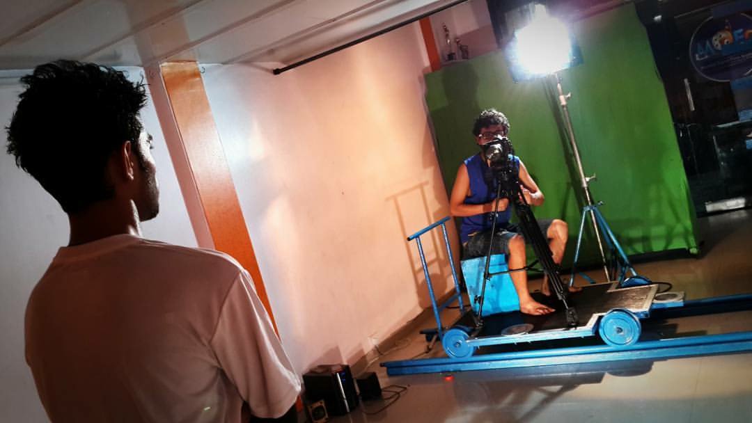 mdfafilms1's tweet photo. Mumbai Digital Films Academy 
https://t.co/9OhntJoq5W 
Our goal is to give students practical Hands-on experience needed for film making https://t.co/xAmE7F6cAK