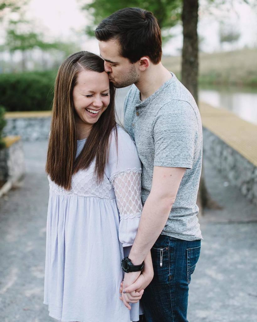 rachelshank_'s tweet photo. TWO. WEEKS. ππ°π»π€΅π»β€οΈ
π·: @jenniferwoodbery
#jwoodberyphotography #switchtoshank #railroadpark #instagrambham #junebr⦠https://t.co/yVVp1QEU03 https://t.co/a2m8E4FDDL