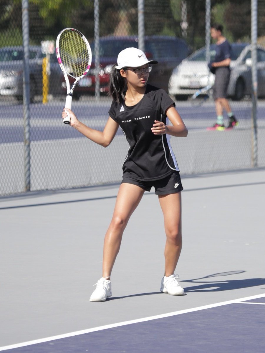 TitanTennis's tweet photo. Another 3 set battle. 6-4, 1-6, 2-6 Tough loss for the girls. 3rd place match in 30 minutes. https://t.co/6lyF3G3ZLT