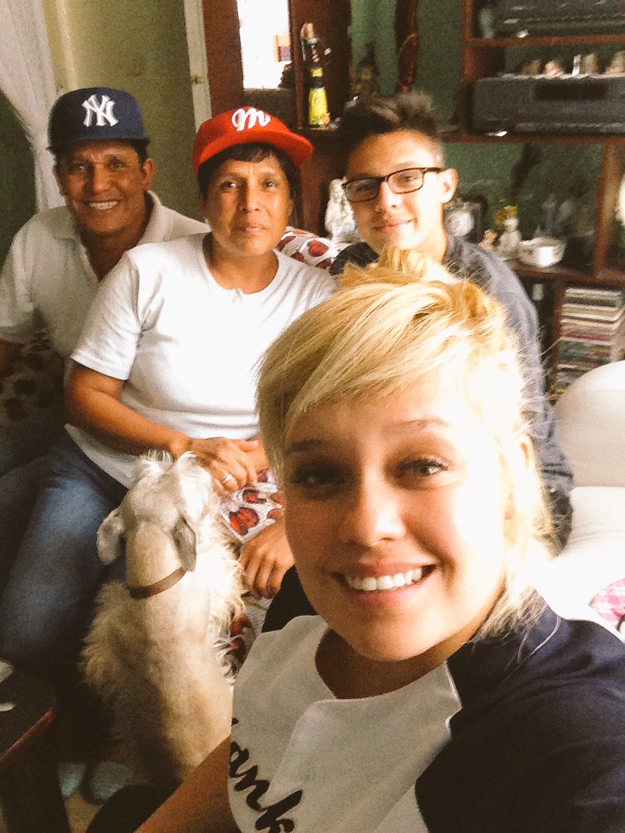 Edna_Adele's tweet photo. #ConectaTDeHit @Yankees_Beisbol   
Lo mejor en familia ⚾️ https://t.co/2n68qemipt