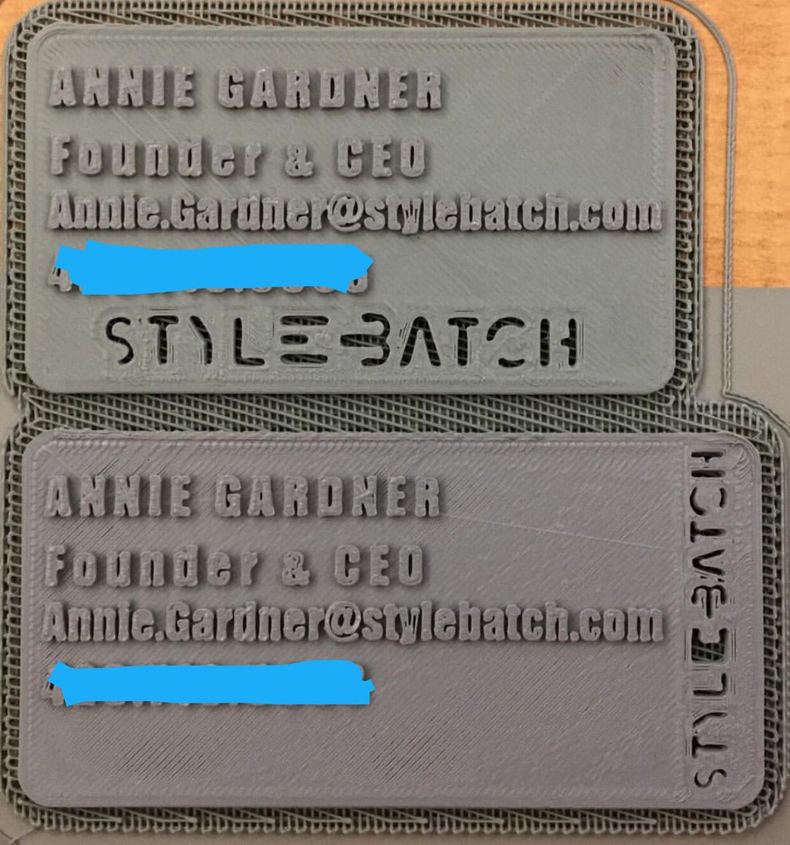 Stylebatch's tweet image. Business cards printed on a 3D printer at the @UTCLibrary #3Dprinting