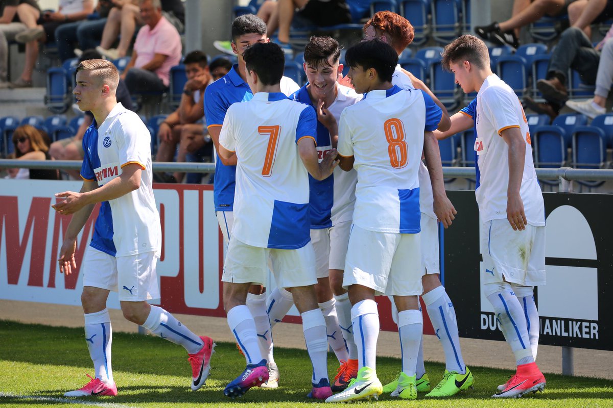 gc_zuerich's tweet photo. #GCU18 und #GCU16 gewinne ihre Meister- Playoff-Viertelfinals! Well done Boys! 👏🏼 #gc #zürich #mirhoppers https://t.co/PzpuoG4skc