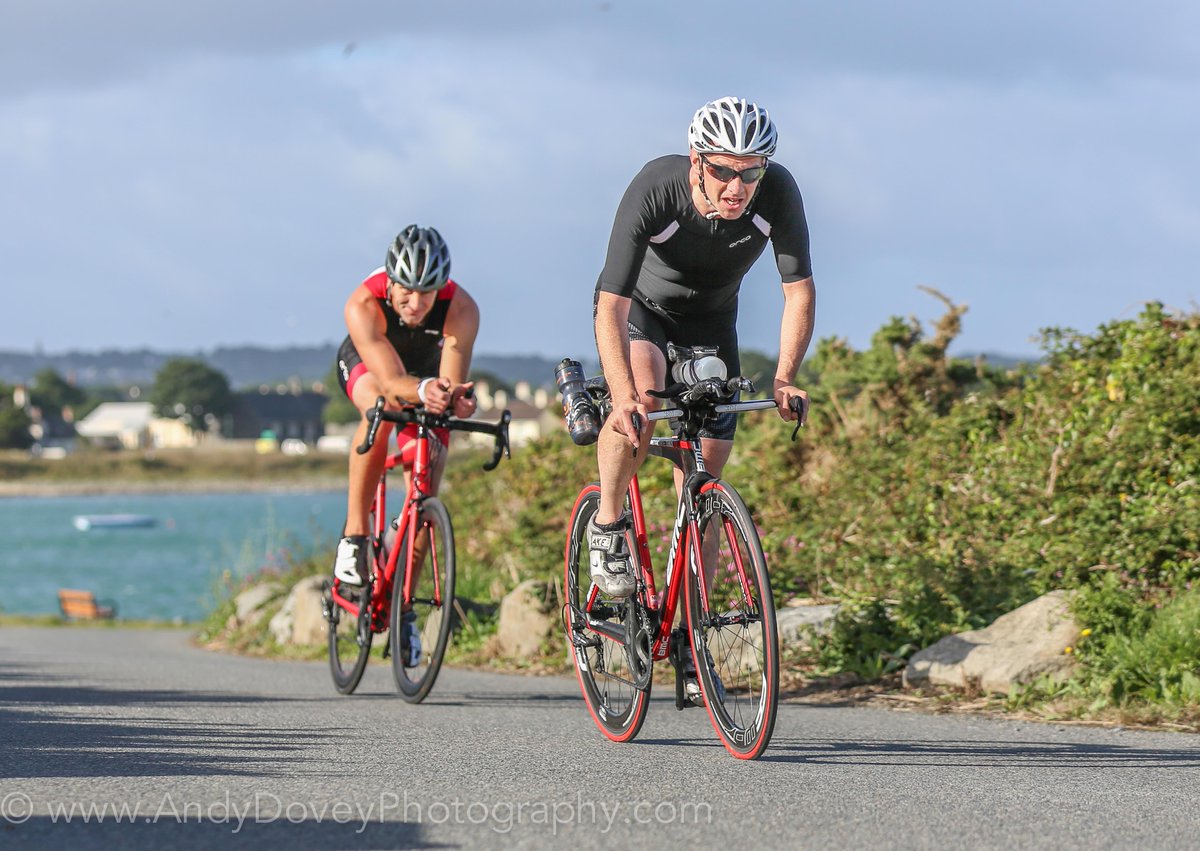 andydovey's tweet photo. Ok thats the Football season all done....Now its @GuernseyTri time....Sunday at Grandes Rocques 8am start.....bring it on #SportsPhotography https://t.co/t9PcumMME1