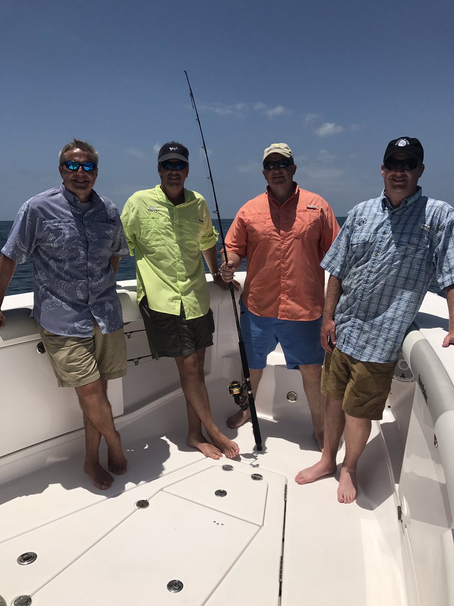 steelyjdaniel's tweet photo. Great morning deep sea fishing with Barry Moore, Joe Lovvorn and Will Ainsworth.  Fun, fellowship and great haul. https://t.co/dp7owth6Jx