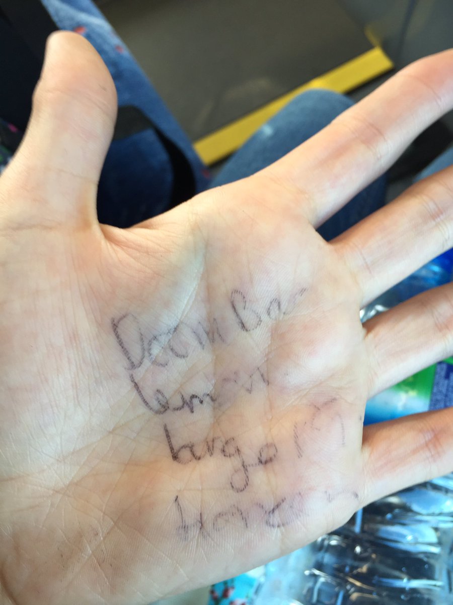 worstlungs's tweet image. butterfly prawns, squid rings, cod bites, scampi 🐟 #waitressproblems #barmaidproblems