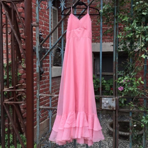 SHAREENdotcom's tweet photo. Beautiful - 26 inch waist - $168 #shareendtla #shareendowntown #shareendotcom #pinkdress #pinkgown #vintagedress #vintagegown https://t.co/j8RRmNZHhd