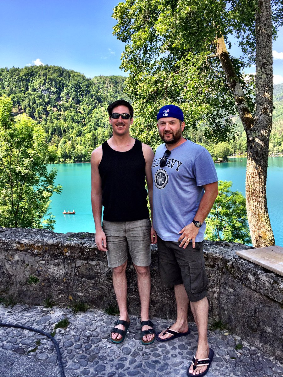 dbrine4's tweet photo. Beautiful day in Bled/Ljubljana. #CakeByTheLake #Hot #InternationalFriends #AmazingWater #MaidenNames #Siblings🙄 #PuffPeanuts https://t.co/Z5zEYUrnhS