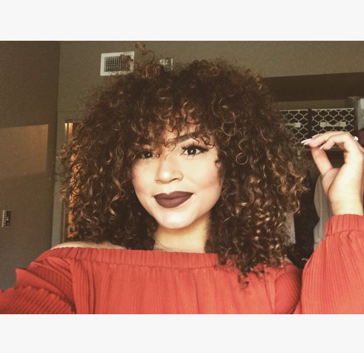 mik_gabrielle's tweet photo. already know I want to participate in this #blackhairchallenge 🖤 https://t.co/er1O7veFTa
