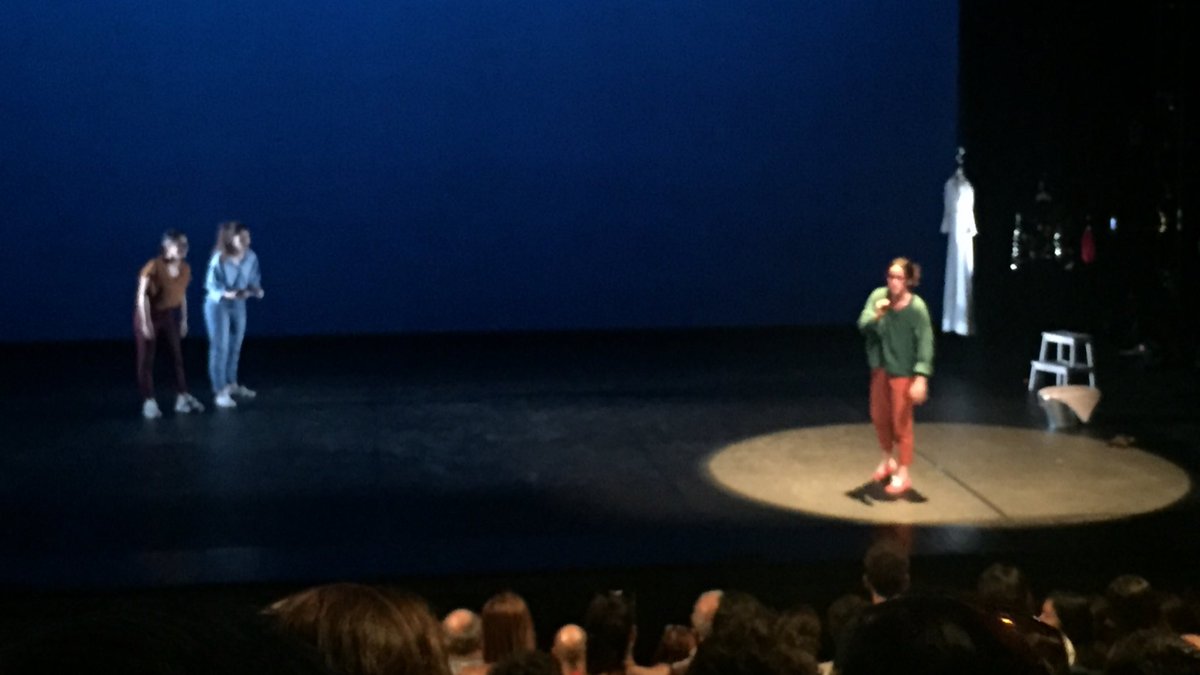 #generacionY, los que crecieron en los 90, ¿qué esperanzas tienen?. Nos lo cuenta <a href="/teatroenvilo/">Teatro En Vilo</a> #TalentMadrid