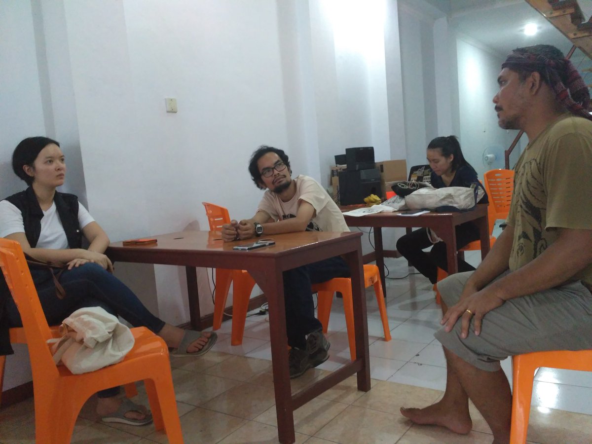 After class chit-chat. #AkberMedanVP