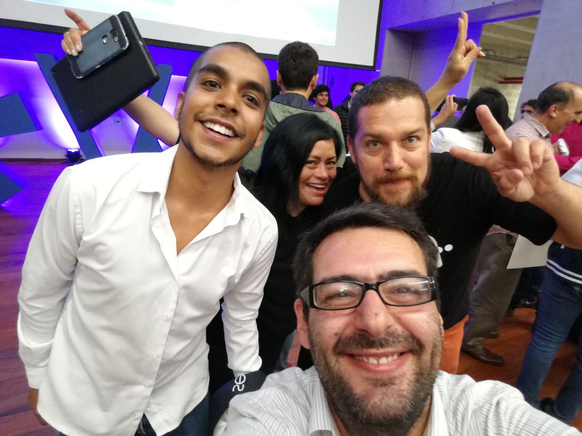 MariaLauraCuya's tweet photo. Nuestro equipo que lo da todo! #sswlima felices de 2do puesto. @Seedstars Thanks @romunavarrete @Start_UpPeru https://t.co/P0LwBhzW9G