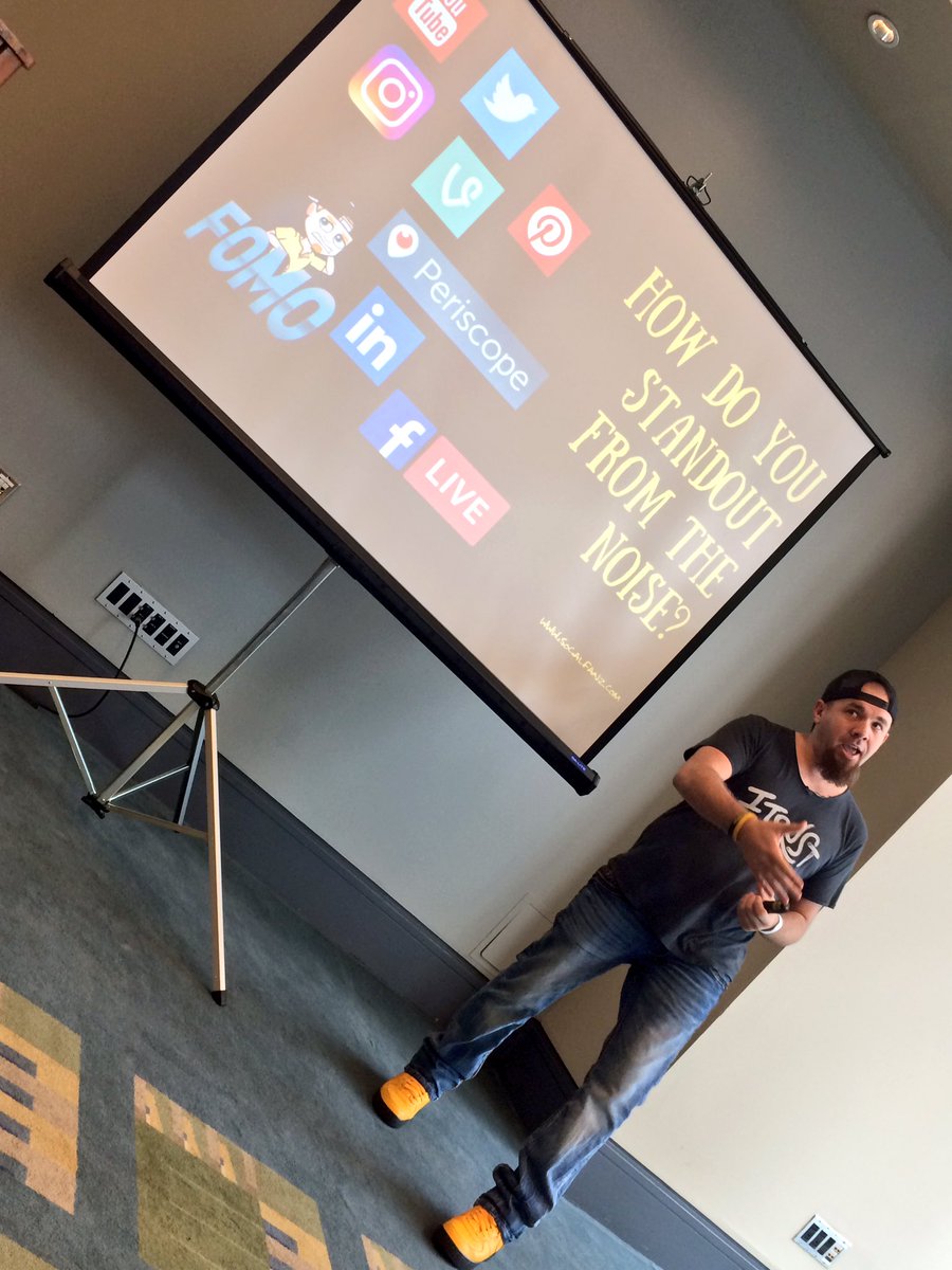ChrisStrub's tweet photo. Brian @iSocialFanz Fanzo talking about how he uses #socialmedia to learn about and understand people before even meeting them. #WEXDC https://t.co/WiCNEQr4O1