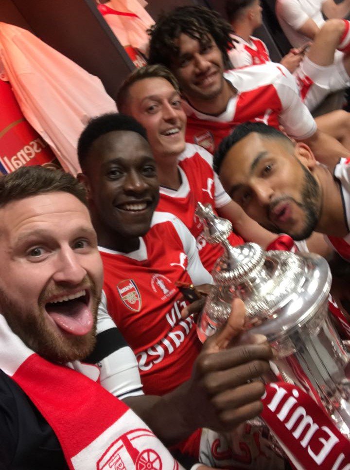 MustafiOfficial's tweet photo. 🔙🔛🔝 YESSS GUNNERS - FA Cup Winners 2017 💪🏽🔴⚽ - Brilliant performance everyone 👏🏽 #WeAreTheArsenal #FACupFinal #COYG #sm20  @arsenal https://t.co/uMZkmBeUF0