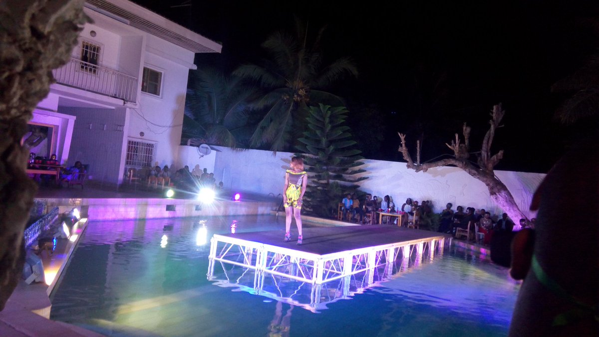afrofashionev's tweet photo. #AllureMode10 la collection #ModeCast #team228 #togo #Mode #fb https://t.co/ttJLrQlQuL