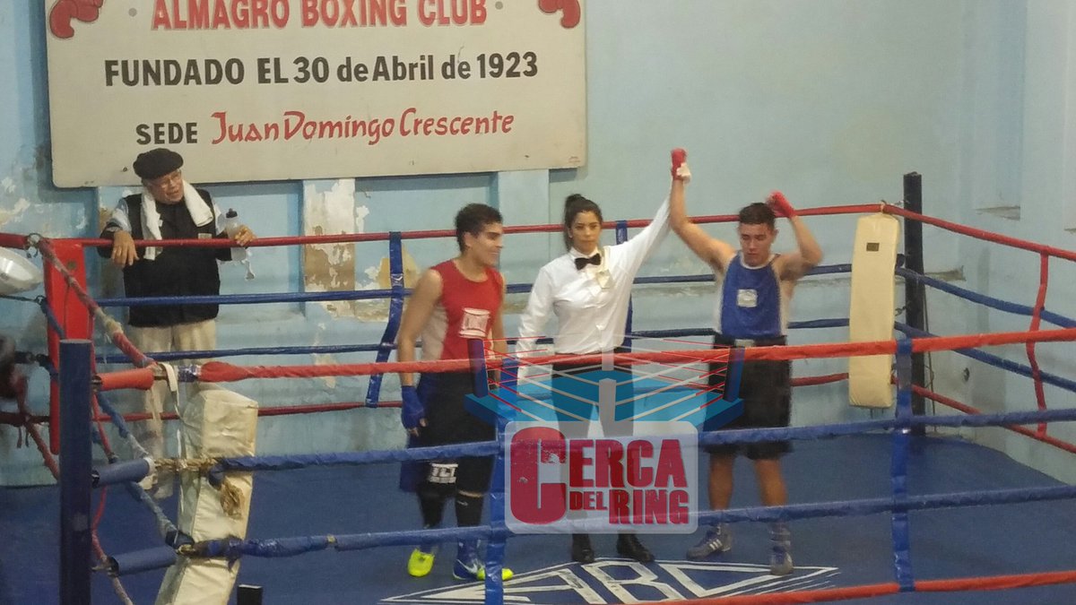 cercadelring's tweet photo. En categoría 69 kilogramos, #EzequielLugo le ganó por puntos a #FernandoVillalba en la @BoxeoLigaMetro #CDREnElABC https://t.co/gt1WRU43EU