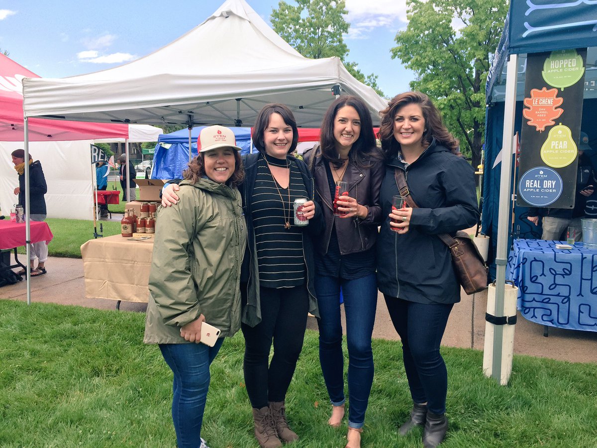 emilyhutto's tweet photo. Lovely to meet @Fordzzz777 at @CiderWeekCO #pressedconference + reunite w/ @jesshunter @courtneyo &amp; @MollyDbu! #thisiscider #cheerstothat https://t.co/kYO3UI2hvR