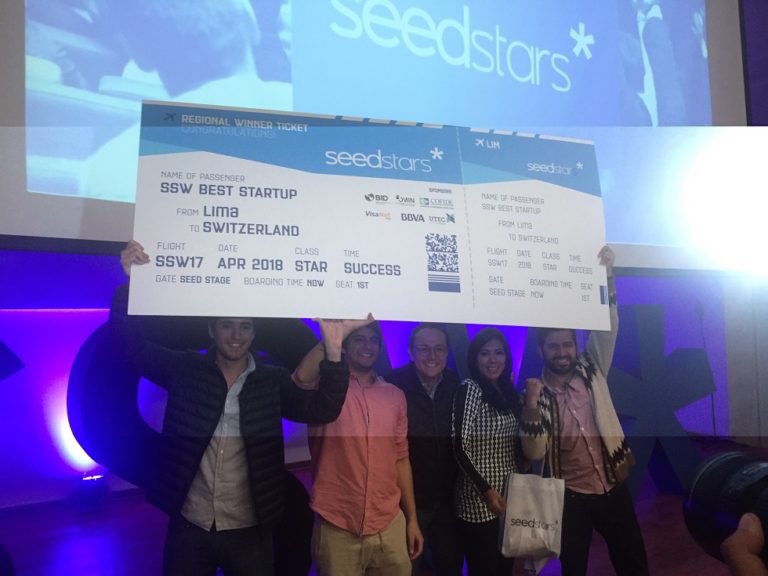 empreNDE_pe's tweet photo. TuRuta ganó Seedstars Lima 2017 y competirá por US$ 1 millón en Suiza #SSWLima Más info y entrevista a cofundador en https://t.co/UYUEHL6JNI https://t.co/JCjekxUEaY