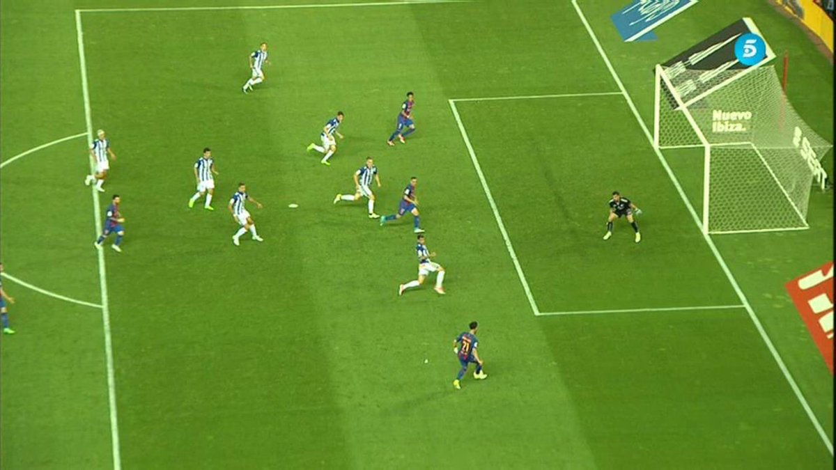 Colmenero's tweet photo. Fuera de juego de Cristiano Ronaldo. Ya está el Madrid robando. https://t.co/KOktQBTA2H