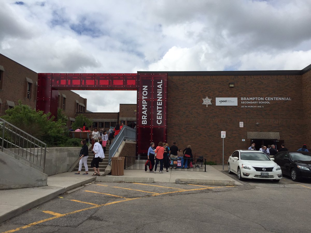 LHowlett-Lowe tweet media