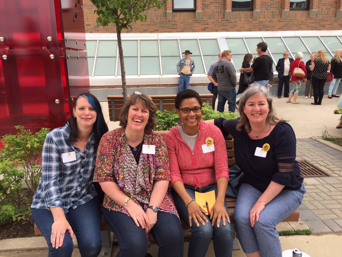 LHowlett-Lowe tweet media