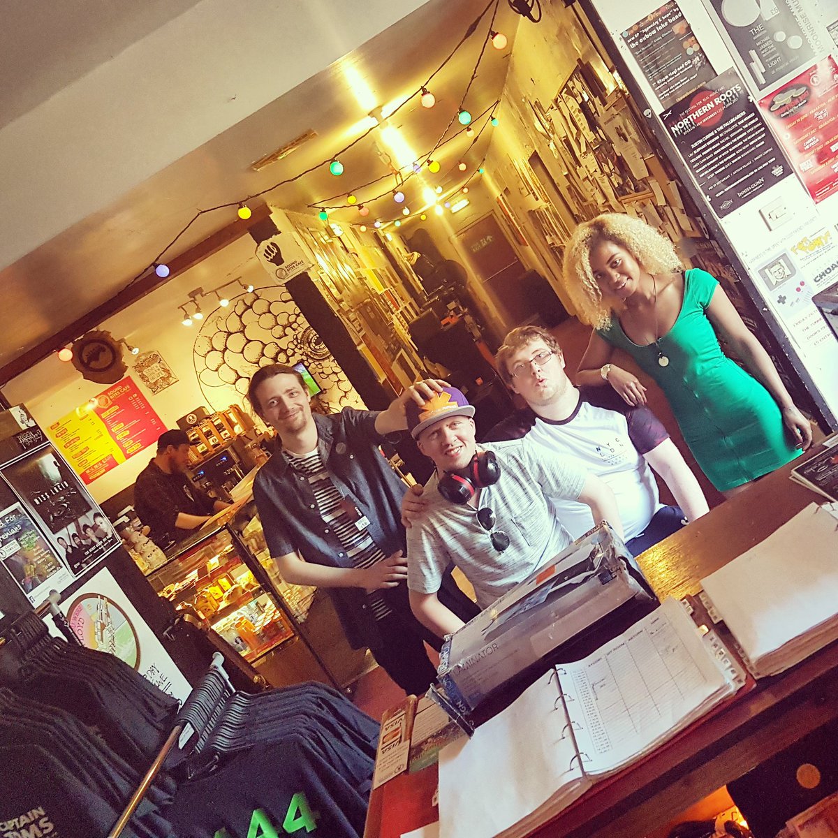 FaRbandUK's tweet photo. DOORS are now open at the #EagleBar #Forres come on down Winnie from @TheSideScotland will be opening very shortly https://t.co/IR0pww3ZB4
