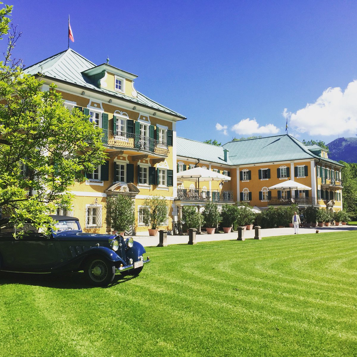 AboutAustria's tweet photo. Gwandhaus fairytail in Salzburg @AboutAustria https://t.co/ROnhhhjiGK