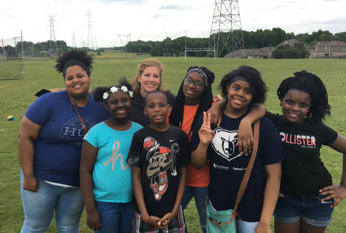 OasisofHopeMemp's tweet photo. Our middle school students had a blast last night at #HSM4DS! We are looking forward to night 2 tonight!! #Hope4Memphis #HSM4DS #YellowSquad https://t.co/ypsZSihMJt